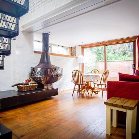 2 Bedroom Characterful Semi-Detached House, Enviably Located With Balcony And Terrace 圣安德鲁斯 外观 照片