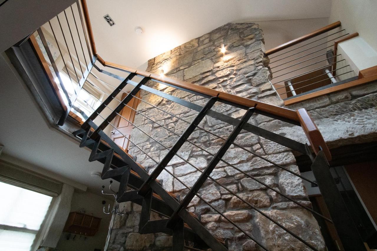 2 Bedroom Characterful Semi-Detached House, Enviably Located With Balcony And Terrace 圣安德鲁斯 外观 照片