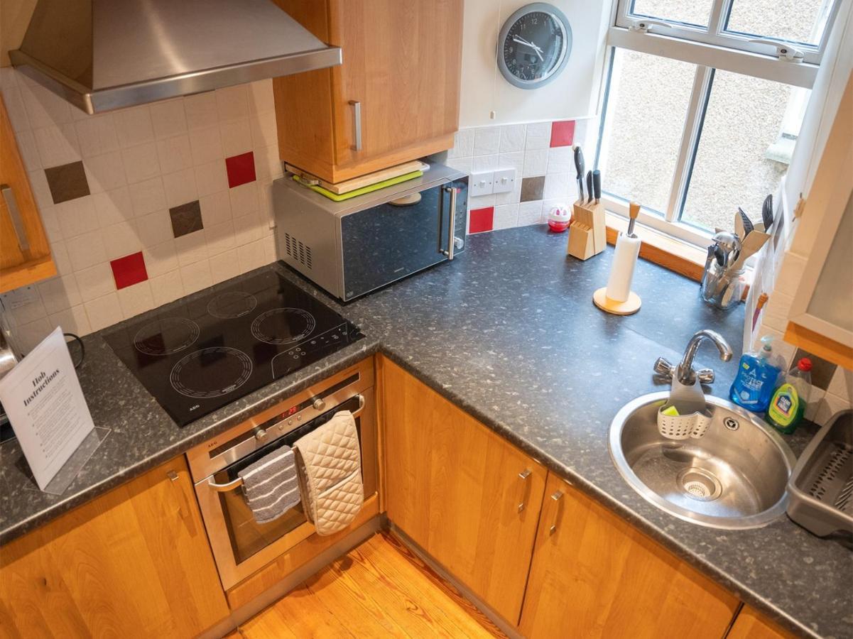 2 Bedroom Characterful Semi-Detached House, Enviably Located With Balcony And Terrace 圣安德鲁斯 外观 照片