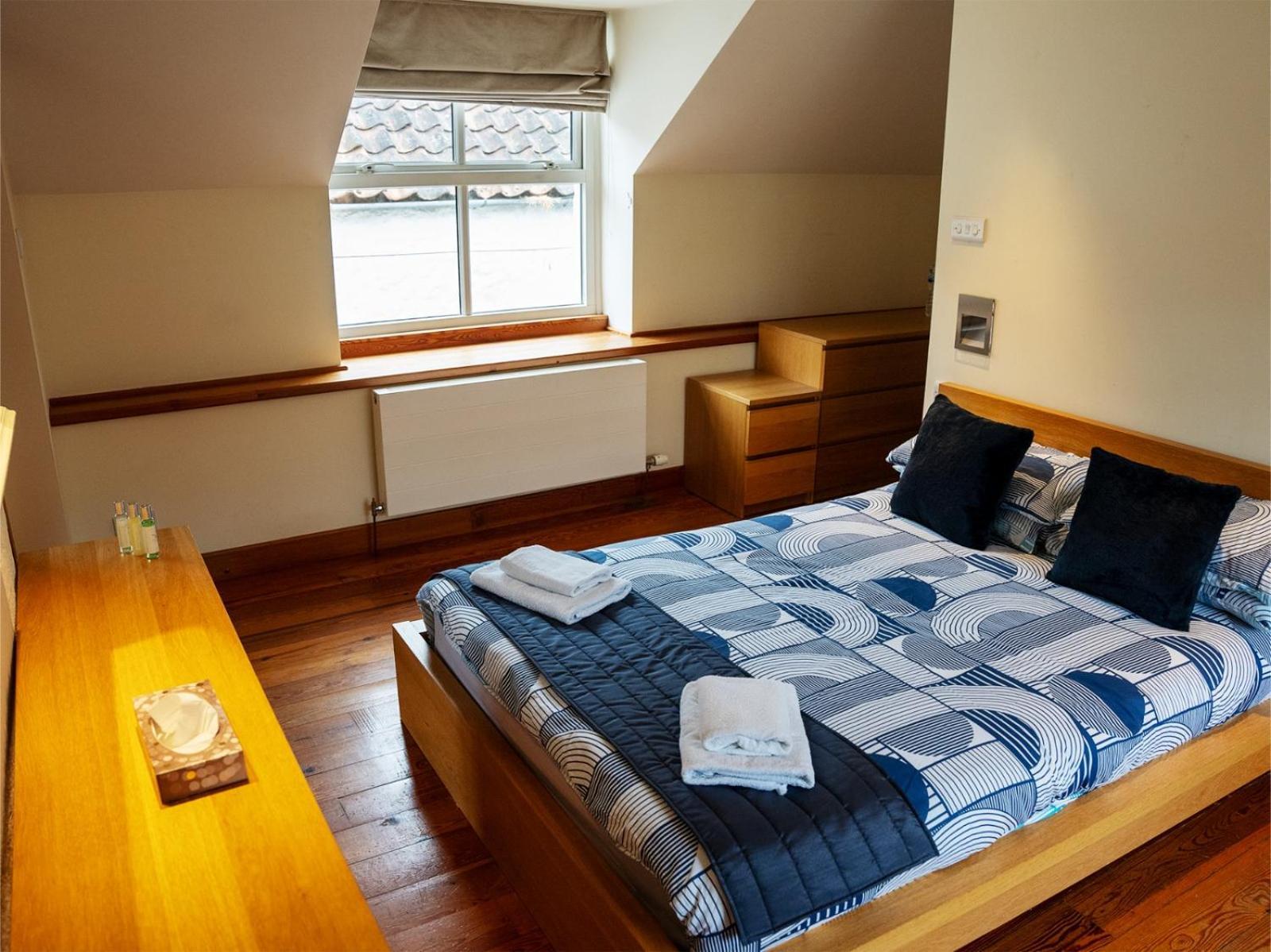 2 Bedroom Characterful Semi-Detached House, Enviably Located With Balcony And Terrace 圣安德鲁斯 外观 照片